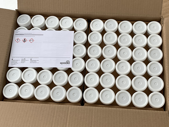 Prefilled Containers with Click Top in Cardboard Trays